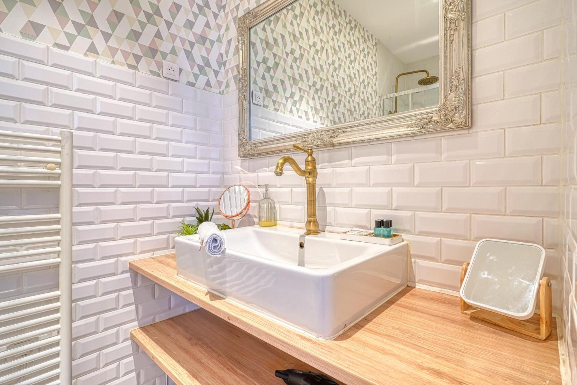 Luxury Suite Paris Republique Exterior photo